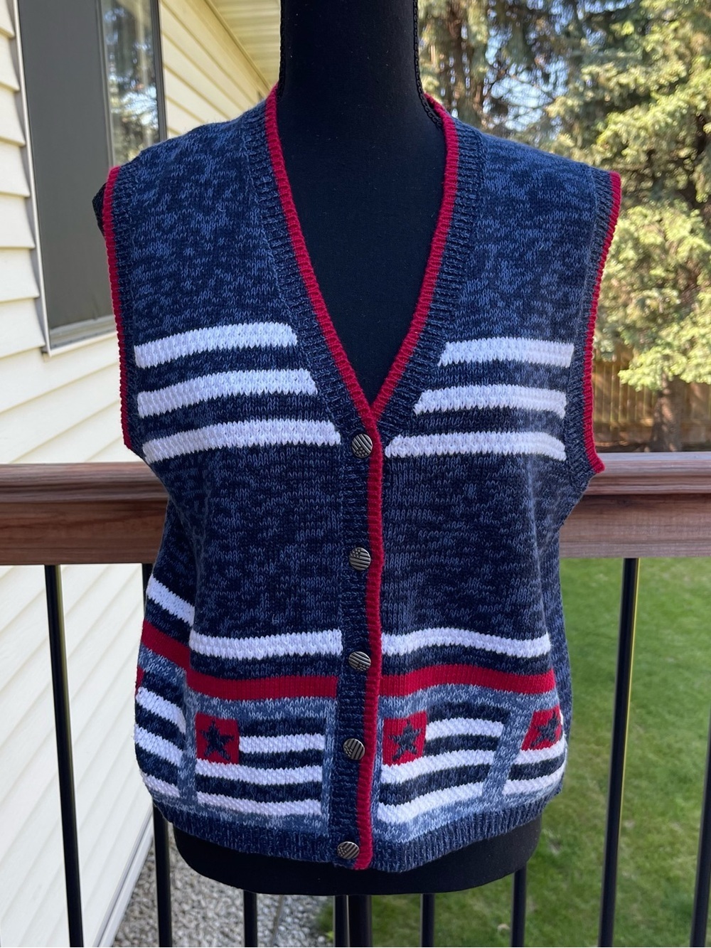 VTG Christopher & Banks Knit Sweater Vest Med Patriotic American Flag 4th July